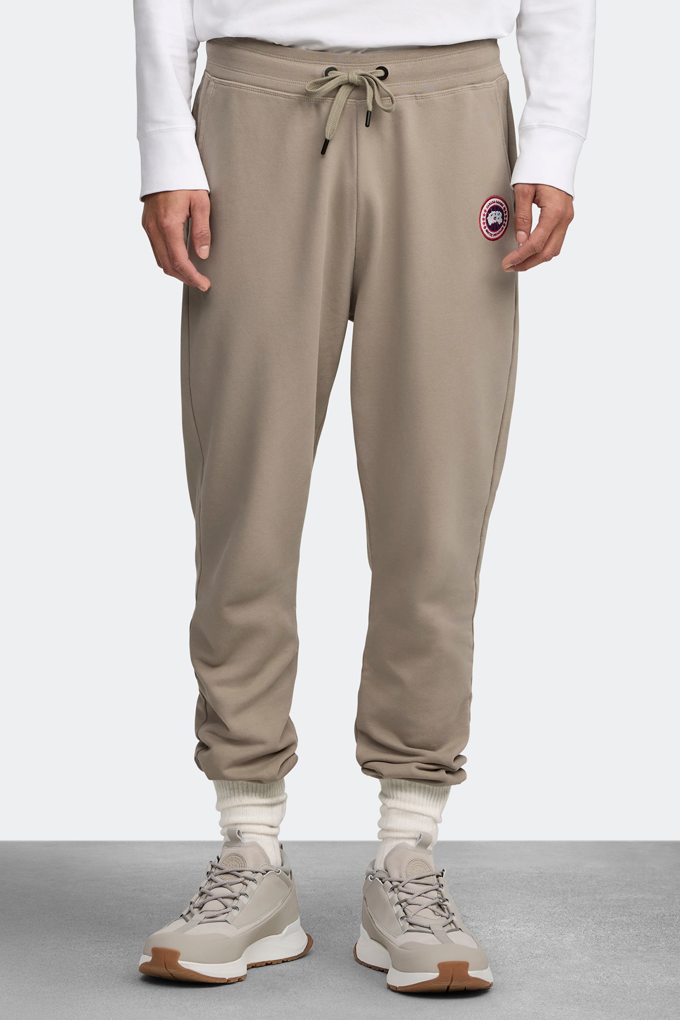 7402M_432_1dee104a-9693-42e4-a18c-b8b9e96bc23c